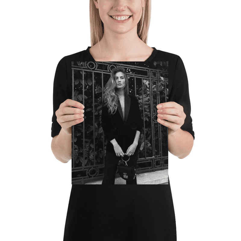 Noir Elegance, product photo